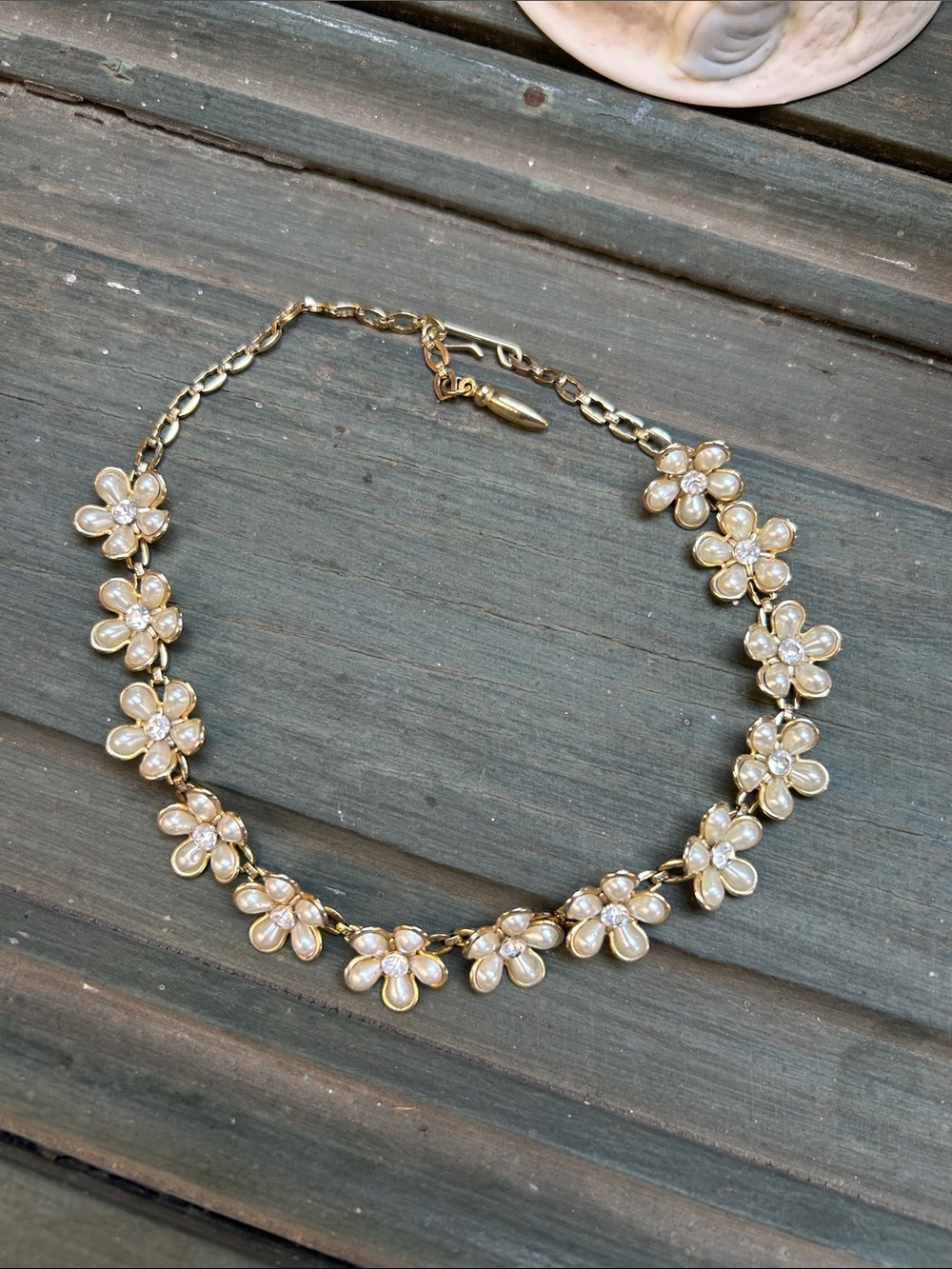 Vintage Gold Pearl Flower Choker Necklace